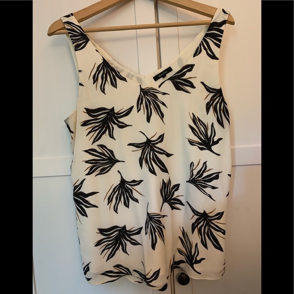 RW dressy  lined tank 🕶 - Picture 1 of 6